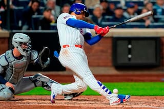 Juan Soto, de los Mets, sale del juego tras golpearse el pie derecho; se descarta fractura