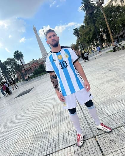 Juan Tomás Martín y su increíble parecido a Lionel Messi (Foto/Instagram: @medicenmessi_)