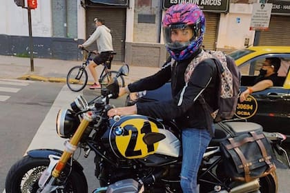 Juana contó que tiene pasión por las motos de alta cilindrada desde que era pequeña, y su padre la llevaba a pasear en ese tipo de vehículos