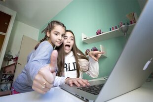 Juana Distéfano, de 9 años, y su hermana Catalina, de 14, son un binomio exitoso en YouTube