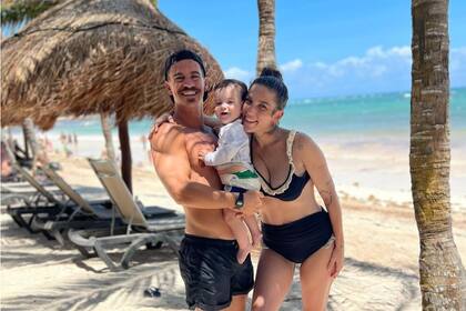 Juana Repetto junto a Sebastián Graviotto y su hijo en tiempos más felices