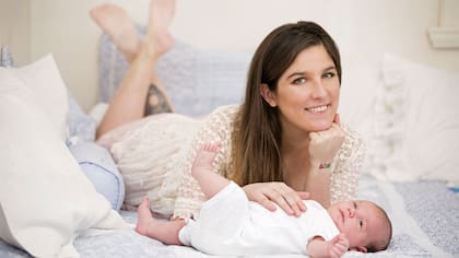 Juana Repetto presentó a su hijo Toribio y habló de todo en diálogo con ¡Hola! Argentina