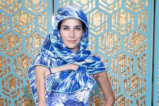 "Acá estoy, para vos": el mensaje y look de Juana Viale para Cristian Castro