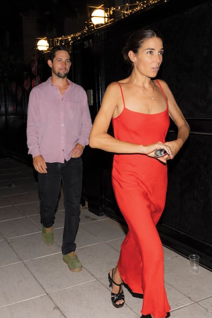Juana Viale llegó con su novio, Yago Lange.
