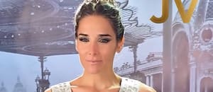 Juana Viale lució un vestido de seda en su último almuerzo desde Mar del Plata y generó polémica con el color