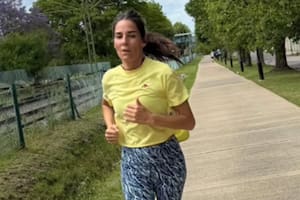 Juana Viale se prepara para un misterioso desafío mientras se recupera de una lesión en la rodilla