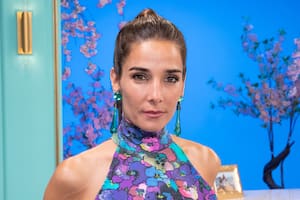 Juana Viale se refirió a un detalle del look de Javier Milei en su primera foto oficial como presidente