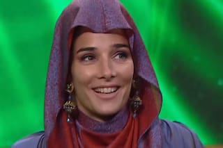 El impactante look de Juana Viale: “Soy Luisa Kuliok en La extraña dama”