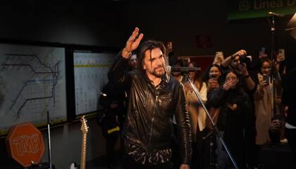 Juanes cerró su presentación con “A Dios le pido”