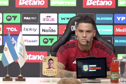 Juanfer Quintero, en la previa al superclásico, en la conferencia conjunta que dio con Paredes en el predio de la AFA, en Ezeiza