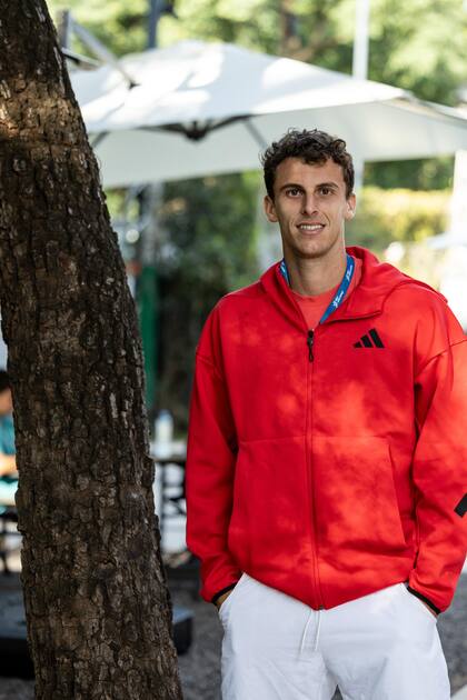 Juanma Cerúndolo en Buenos Aires: "Crecí viendo a Federer, Nadal y Djokovic, los tres mejores de la historia, y siempre cambiaron cosas. ¿Por qué no lo haría yo?"
