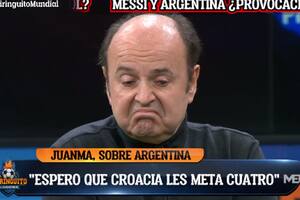 Juanma Rodríguez, del programa “El Chiringuito”, apuntó contra el equipo que dirige Lionel Scaloni en la antesala de la semifinal