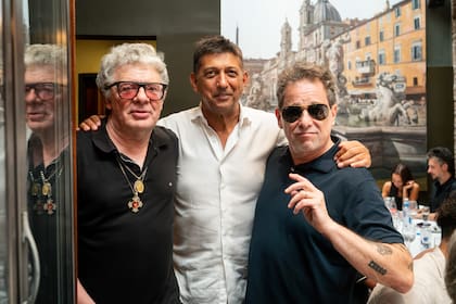 Juanse, Osvaldo Soldati y Andrés Calamaro.