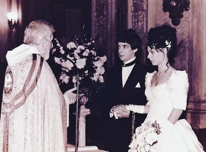 Juanse y Julie celebraron su boda religiosa el 27 de agosto de 1994, en el convento de Santo Domingo, en San Telmo.