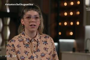 MasterChef Celebrity: el llanto desconsolado de Juariu en su impensada despedida del programa