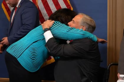 Jueces en Texas deberán justificar por escrito en 24 horas si liberan a un detenido sin cargos