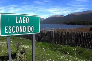 Jueces federales viajaron a Lago Escondido con el ministro de Justicia porteño y directivos del Grupo Clarin, y después se difundieron chats -supuestamente filtrados- en los que los protagonistas del viaje acordaban cómo ocultarlo