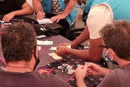 Juego clandestino: descubrieron un torneo de ilegal de póker en San Telmo