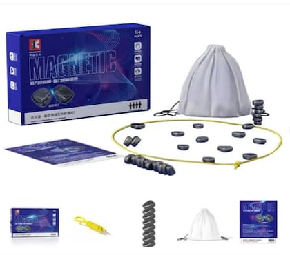 Juego de ajedrez magnético Maemall (frente de la caja y contenido del juego)