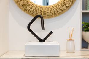 Juego de lavatorio Clip en el espacio 905 a cargo de Linea Neta