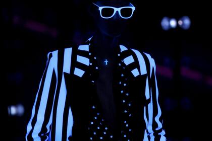 Juego de luces, Yves Saint Laurent