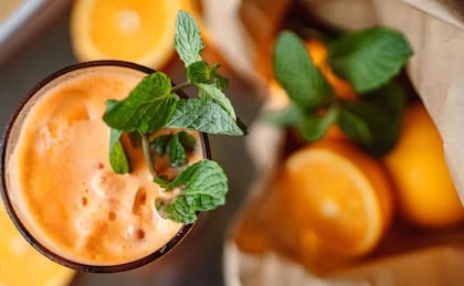 Juego de naranja en ayunas. Foto: ROMAN ODINTSOV / Pexels
