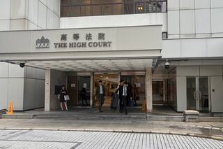 Juez en Hong Kong falla a favor del reconocimiento parental de pareja lesbiana en caso histórico