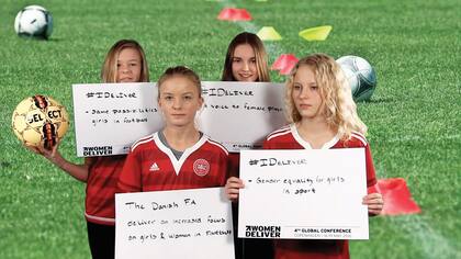 Jugadoras juveniles de Dinamarca se unieron a la campaña #Ideliver, en busca de un progreso igualitario