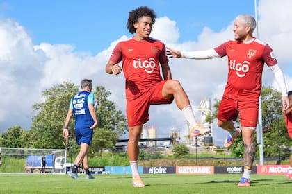 Jugadores de la Selección de Panamá en entrenamiento previo al partido ante Surinam (Facebook/Fepafut Panama)
