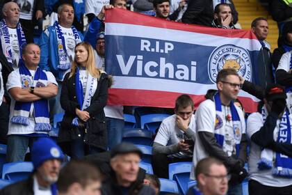 Jugadores e hinchas homenajearon a su presidente, que murió una semana atrás al desplomarse su helicóptero