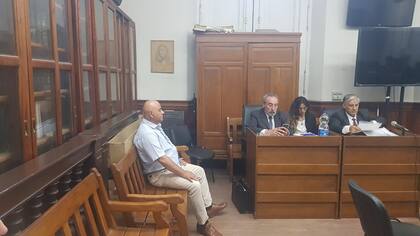 Juicio a Fabián Constantino, intendente de la localidad entrerriana de Gilbert acusados de abusar sexualmente de tres mujeres