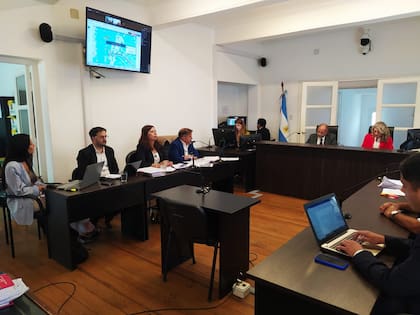 Juicio oral contra el exintendente salteo Atta Miguel Gerala por el robo del rieles del ferrocarril Belgrano Cargas