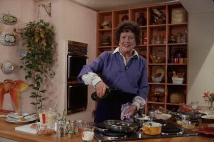 Julia Child fue conocida por traer la cocina francesa a las casas del público estadounidense