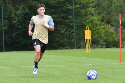 Julián Alvarez entrenando con la selección argentina