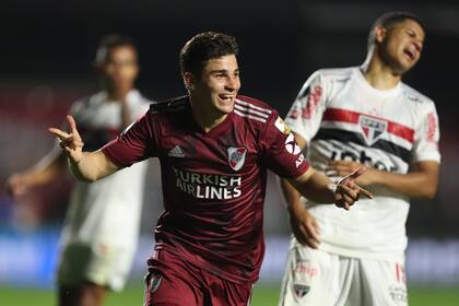 Julián Álvarez, una gran apuesta de Gallardo; el delantero se sumó a Rafael Borré y Matías Suárez en el esquema 4-3-3 y le dio goles y asistencias a River en la Copa Libertadores.