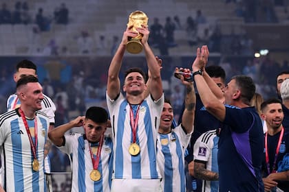 Julián Álvarez y el título más preciado de su corta carrera: la Copa del Mundo ganada con la selección argentina