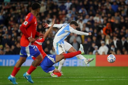 Julián anotó un golazo para la Argentina