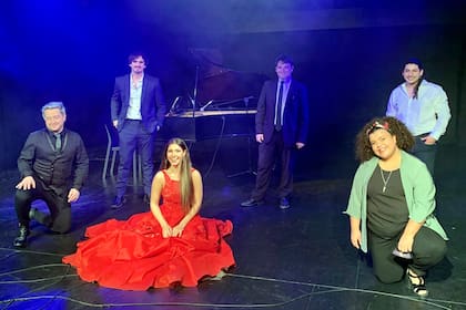 Julián Rubino hará Broadway de ayer y de hoy, junto a Agustín Iannone, Ángeles Díaz Colodrero, Chacho Garabal, Cecilia Cáceres y Hernán Matorra, el jueves 8 de octubre, por www.teatroamma.com