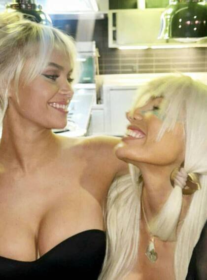 Juliane Snekkestad y Norah Aukland, dos exnovias de Marius Borg que señalaron que el joven las agredió física y psicológicamente