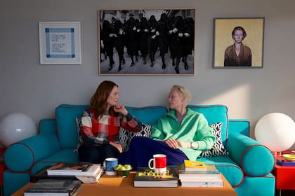 Julianne Moore y Tilda Swinton en La habitación de al lado, lo nuevo de Pedro Almodóvar