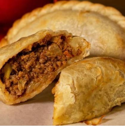 Julia’s Empanadas, ubicado en Georgia Avenue NW, se posiciona como una de las mejores opciones para quienes buscan empanadas artesanales y sabores innovadores en Washington DC.