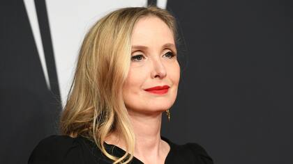 Julie Delpy considera que las mujeres que se prestan al juego de poder alimentan el sistema de acosos y abusos en Hollywood