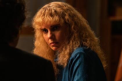 Julieta Cardinali, como Claudia Villafañe en Maradona: sueño bendito