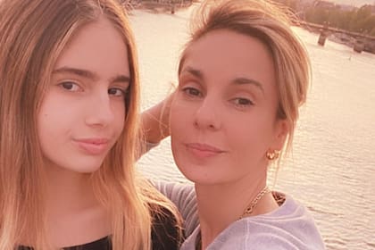Julieta Cardinali con Charo, de 16 años (Foto Instagram @julietacardinali)