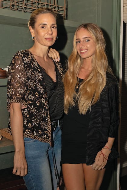 Julieta Cardinali y Charo Calamaro