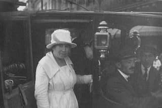 La primera mujer que votó en Argentina, luchó por su derecho a ejercer la medicina y ¿terminó asesinada?