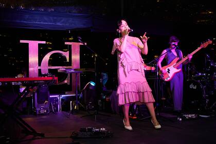 Julieta Venegas dió un show durante la cena.