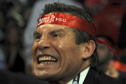 Julio César Chávez, cuando alentó por su hijo durante el combate contra Sergio Martínez, por el título de peso mediano del CMB en el Thomas Mack Center. Fue el 15 de septiembre de 2012 en Las Vegas, Nevad