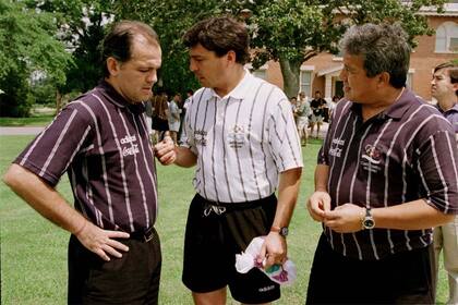 Julio de 1996. Sabella, Passarella y Gallego, juntos. La selección se preparaba para jugar ante España por los cuartos de final en los Juegos de Atlanta