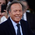Aseguran que Julio Iglesias les exigía a sus empleadas pruebas de VIH, clamidia y embarazo